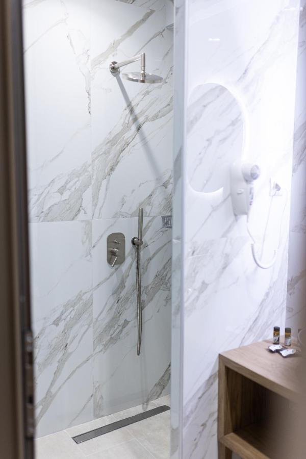 Ammos Luxury Apartments Nea Vrasna Exterior photo